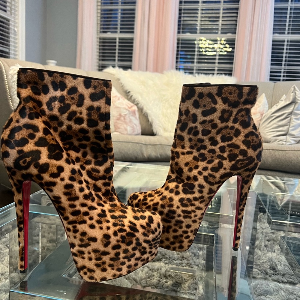 Leopard booties